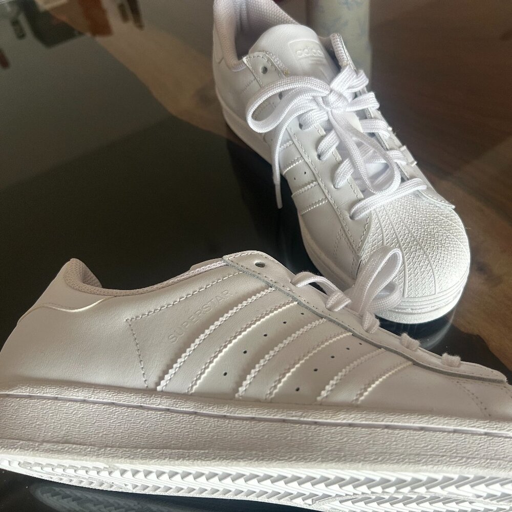BRAND NEW ADIDAS SUPERSTAR ALL WHITE - 7.5
